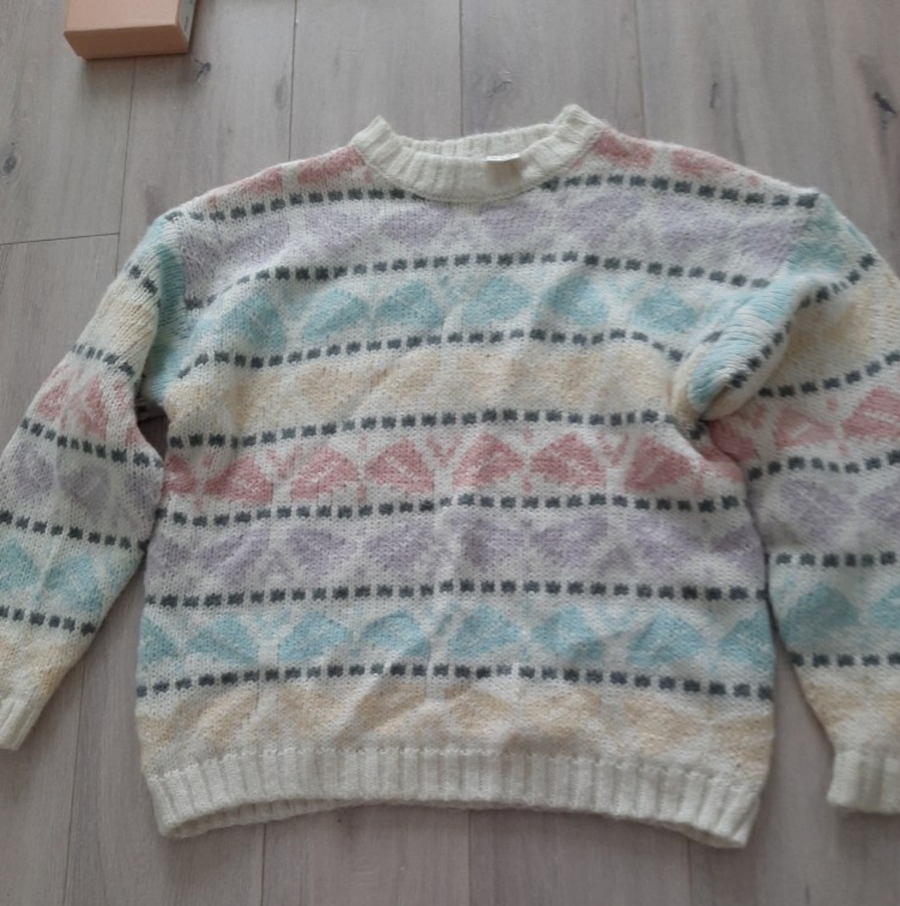 Vintage knitted sweater